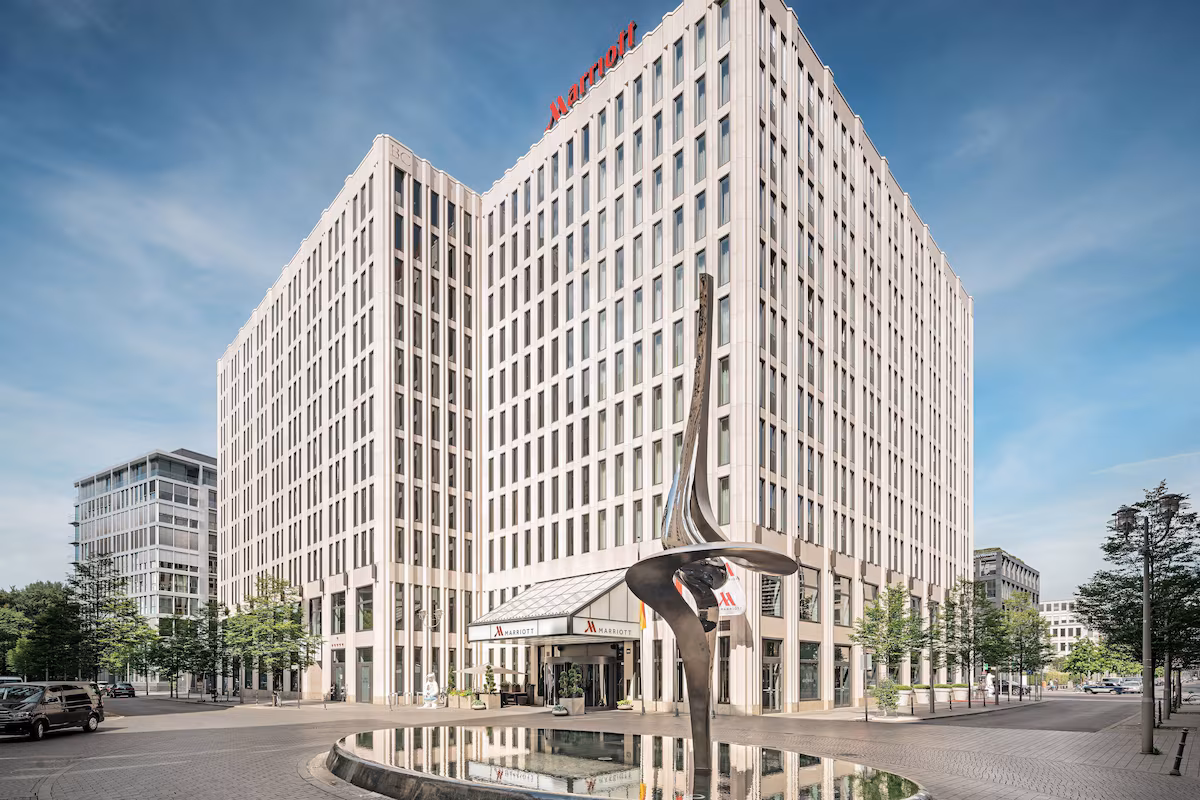 Berlin Marriott Hotel — photo 1