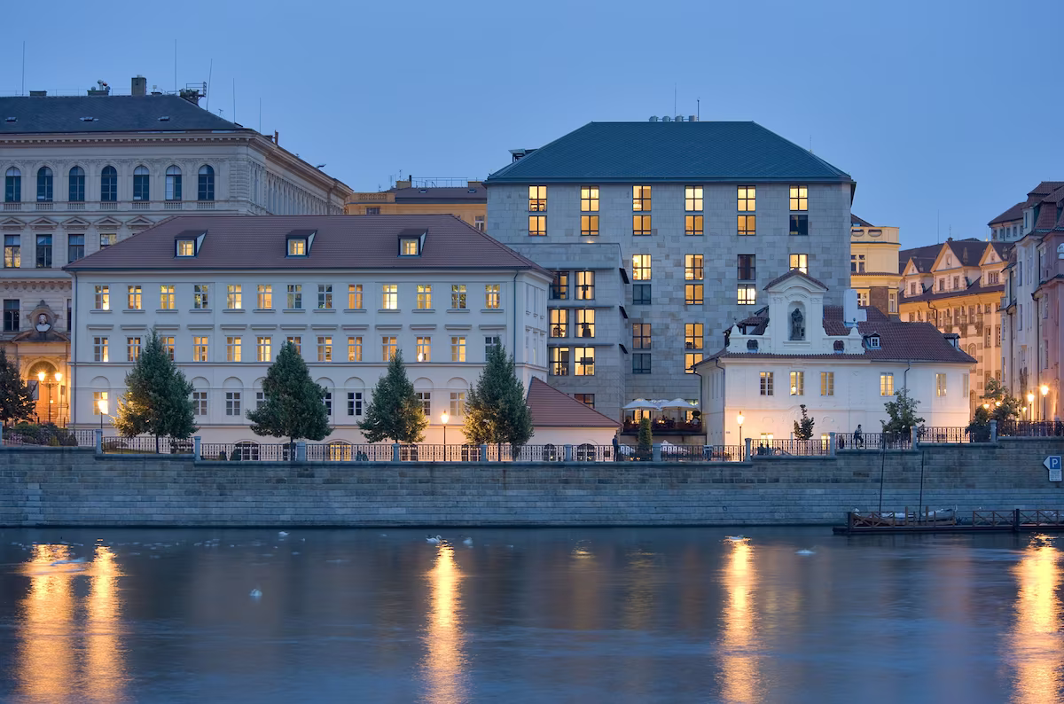 Four Seasons Hotel Prague — photo 1