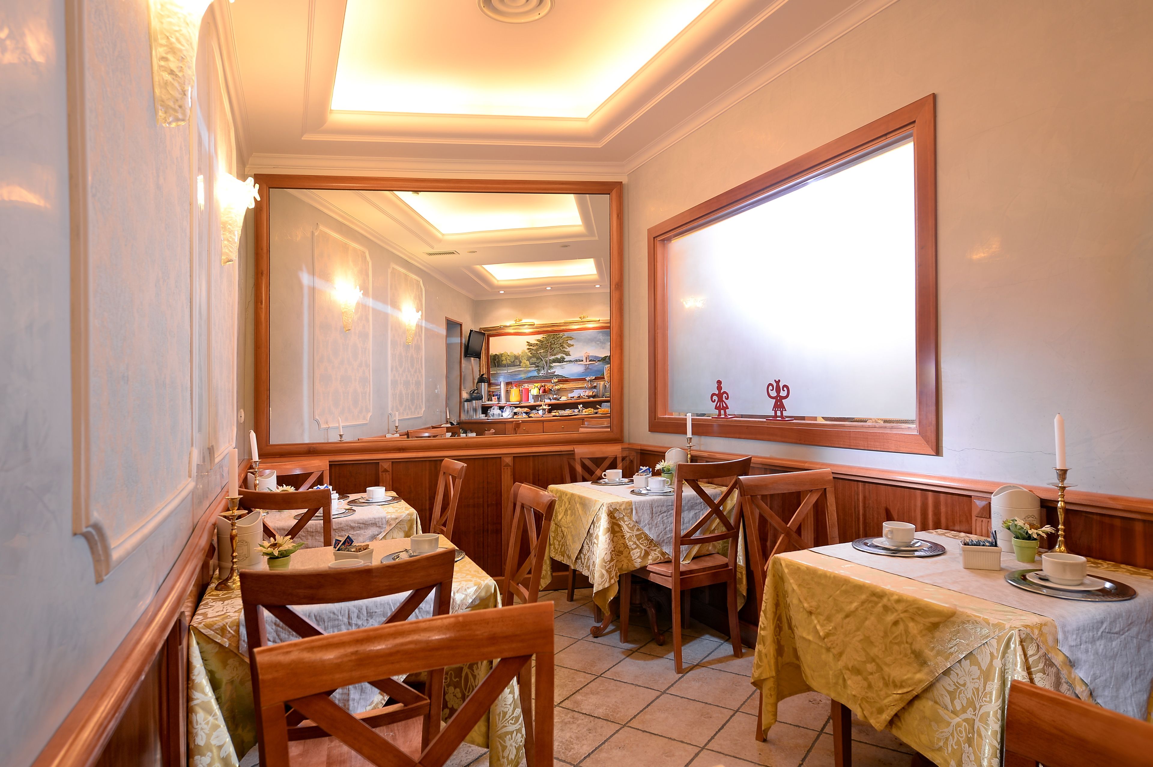 Hotel Golden — photo 2