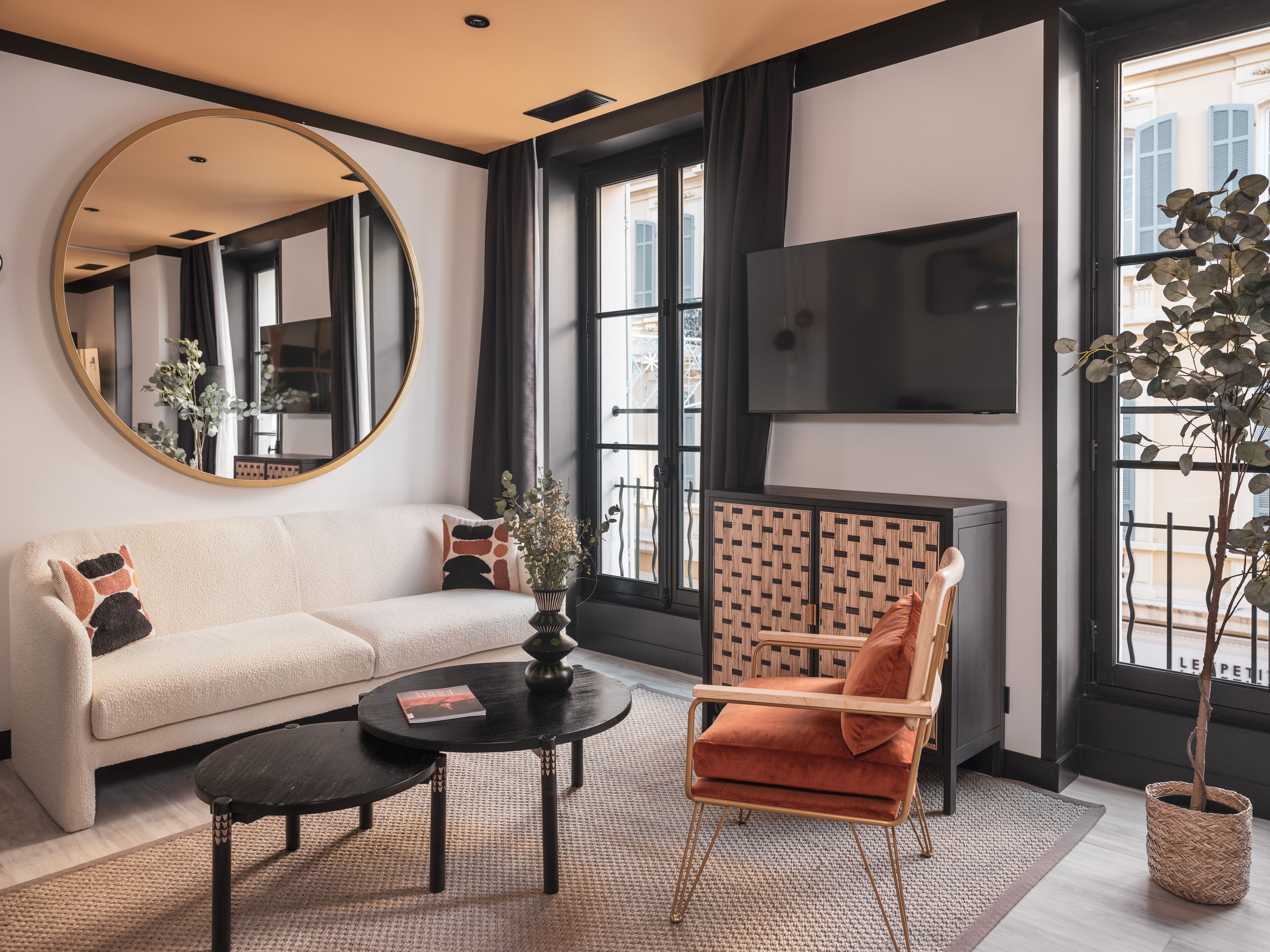 Maisons du Monde Hotel & Suites Marseille Vieux Port — photo 2