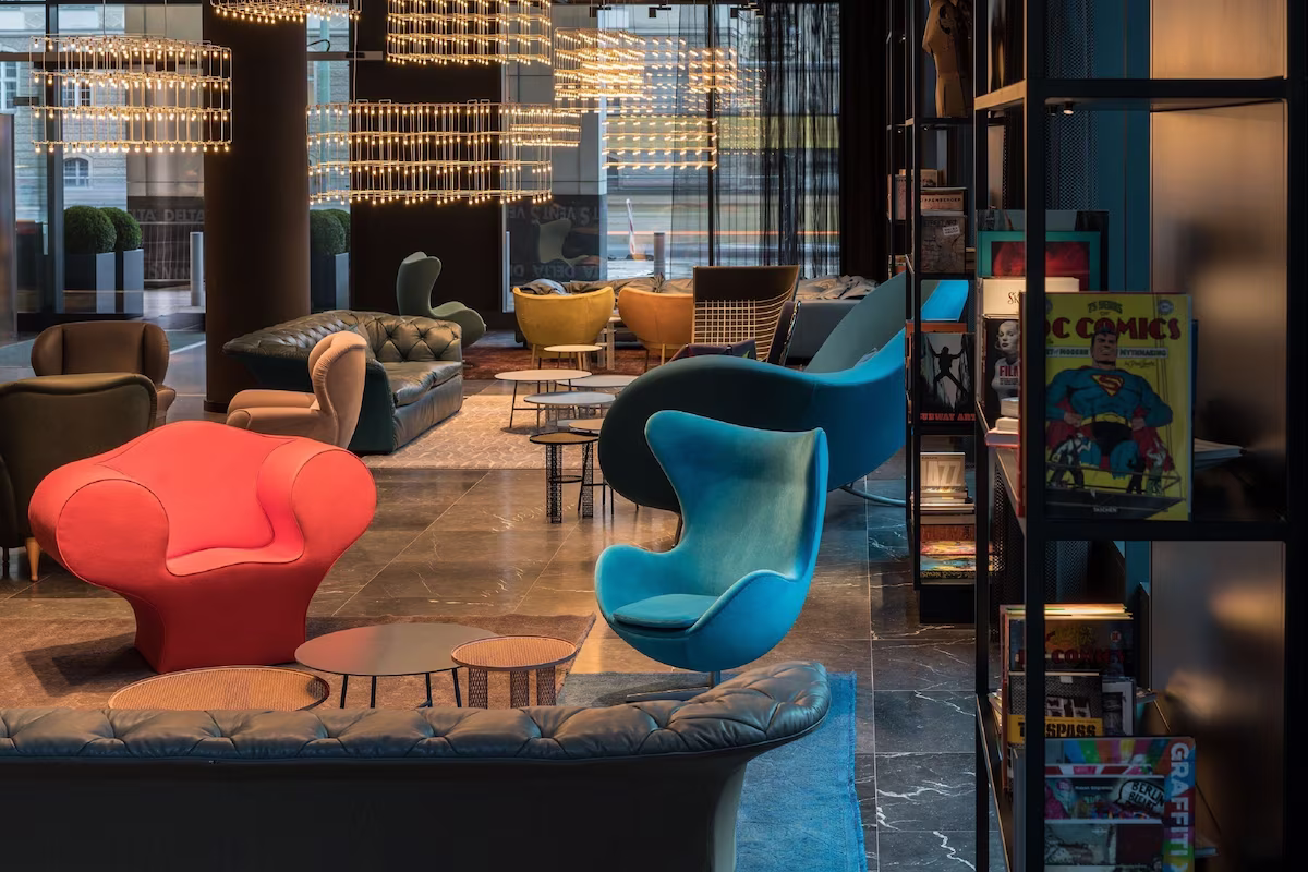 Motel One Berlin-Alexanderplatz — photo 2